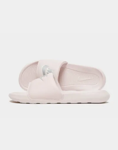 Nike Papucs Victori One