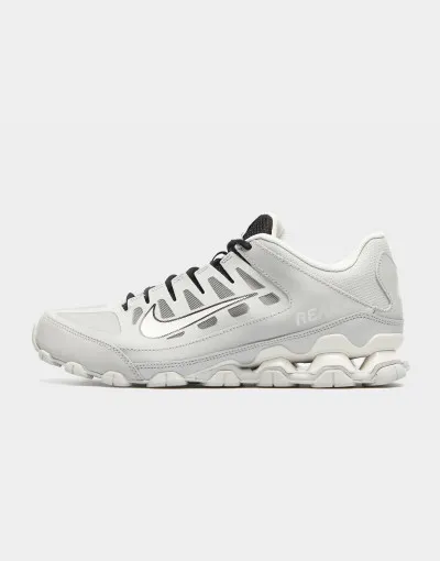 Nike Reax 8