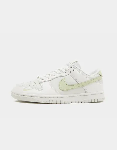 Nike  Dunk Low 