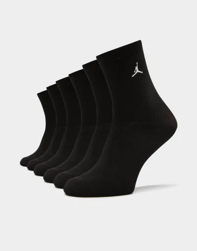 Jordan  Zokni Everyday Essentials  Kamasz
